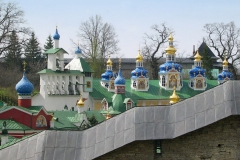 Pskovo-Pecherskiy-monastyir-1