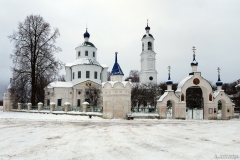 Selo-Spirovo-tserkov-Vvedeniya-vo-hram-Presvyatoy-Bogoroditsyi-----reznoy-obraz-svt.Nikolaya-2